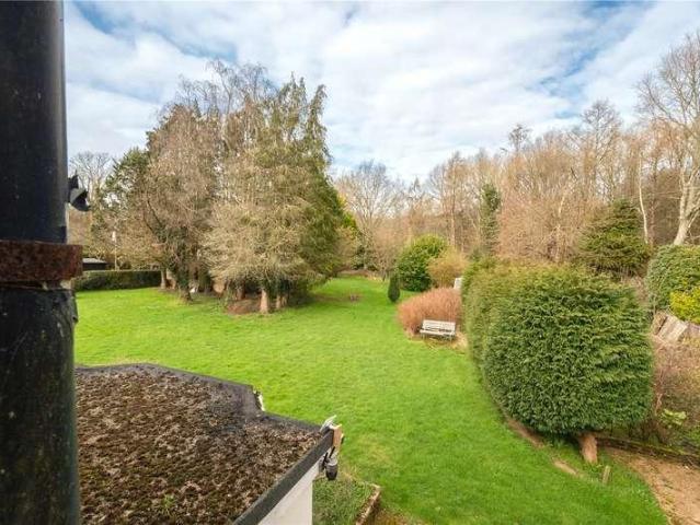 House for sale in Marle Green, Cross In Hand