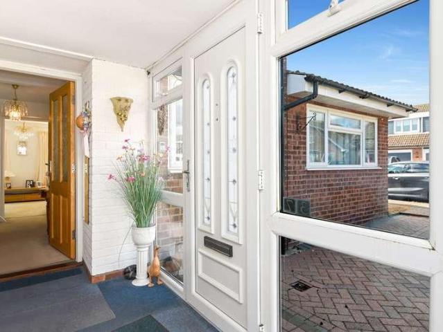 House for sale in North Shoebury, Alton Barnes