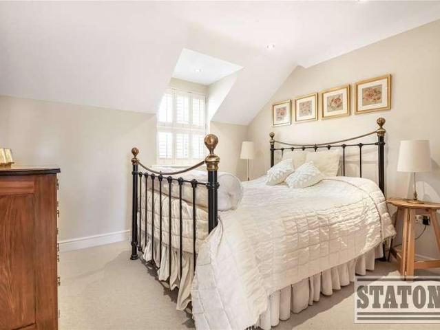 House for sale in Essendon, Welwyn Hatfield