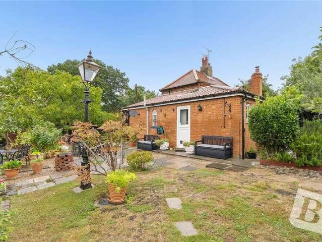House for sale in Greater London