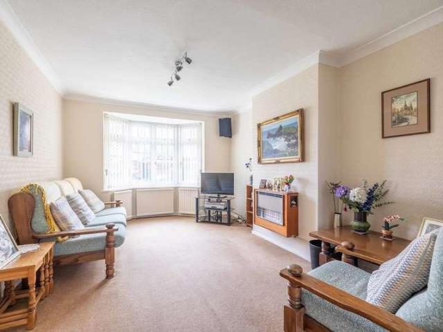 House for sale in Southlea, Datchet