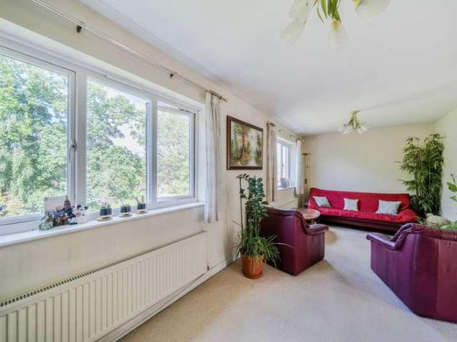 House for sale in High Barnet, Greater London