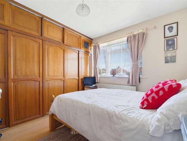 House for sale in Yeading, Greater London