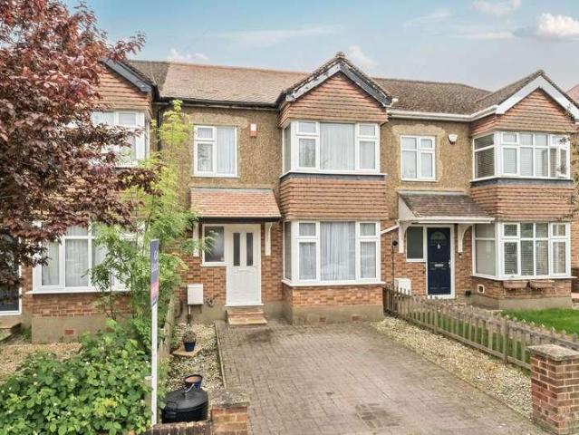 House for sale in Northwood, Greater London