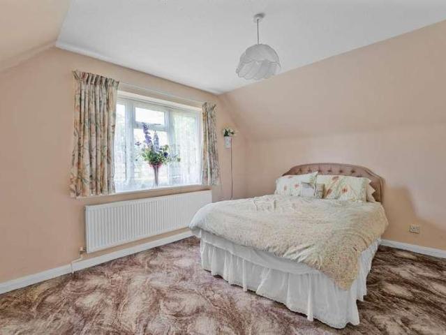 House for sale in Shiplake, Berrick Salome
