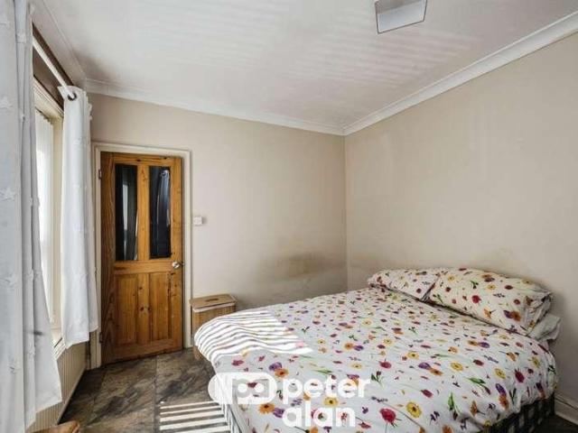 House for sale in Cimla, Briton Ferry