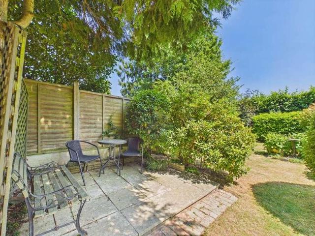 House for sale in Highwood, Horsham