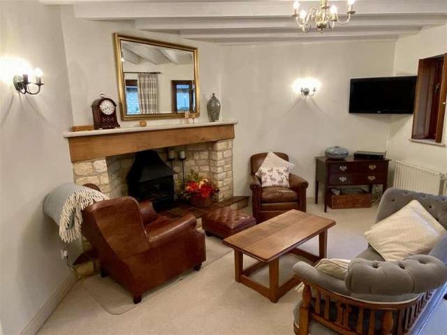 House for sale in Fossebridge, Gloucestershire