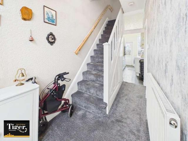 House for sale in Hawes Side, Blackpool