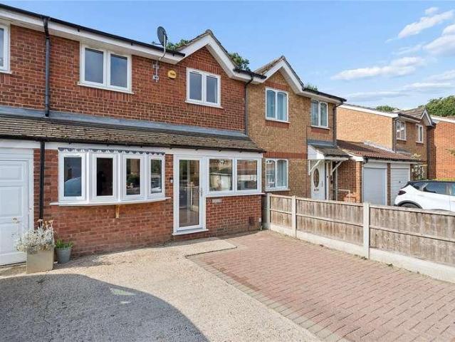 House for sale in Hornchurch, Greater London