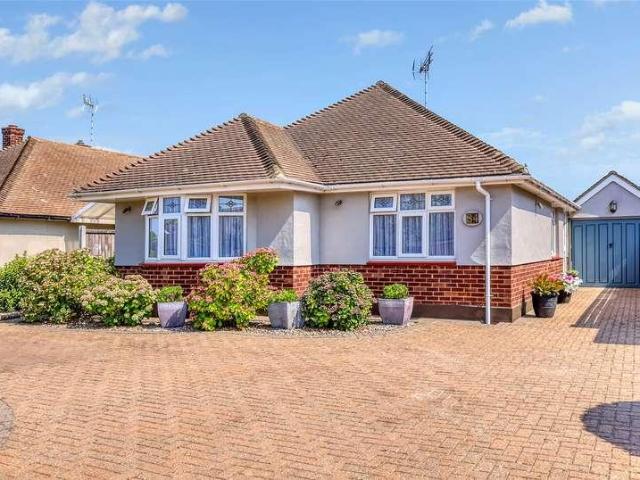 House for sale in North Shoebury, Alton Barnes