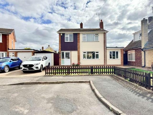 House for sale in Newtown, Tewkesbury