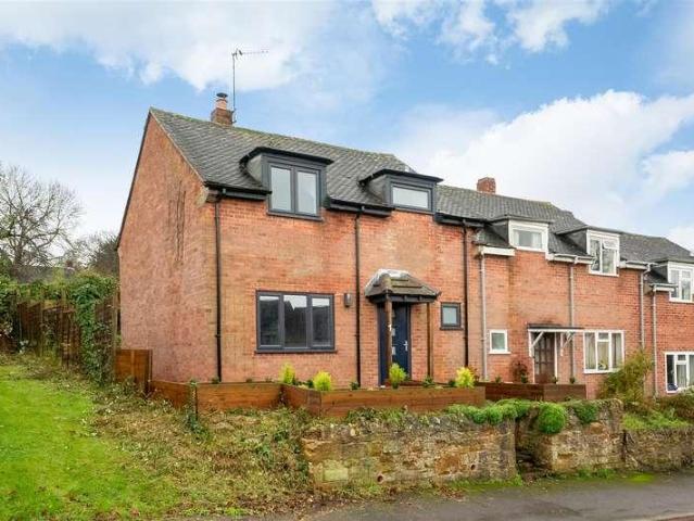 House for sale in Alderminster, Warwickshire
