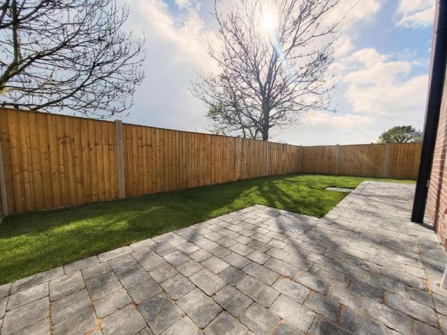 House for sale in Cutsyke, Castleford
