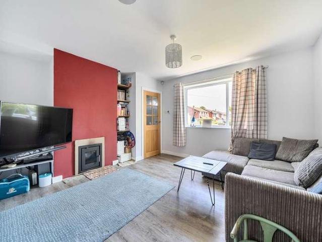 House for sale in Oakley