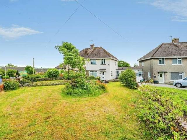 House for sale in Ynysawdre, Brynmenyn