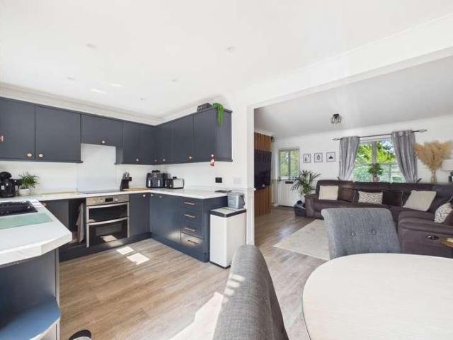 House for sale in Stone Street, Eastbridge