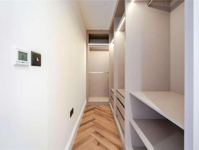 House for sale in Evershot, Oxfordshire