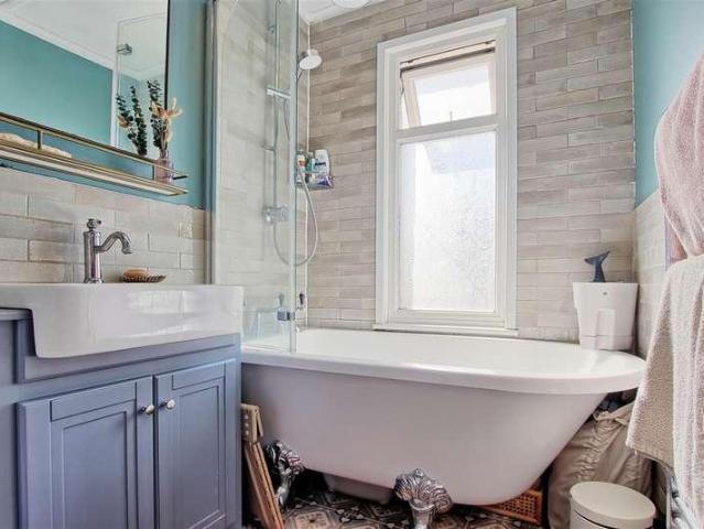 House for sale in Barnwell, Arbury