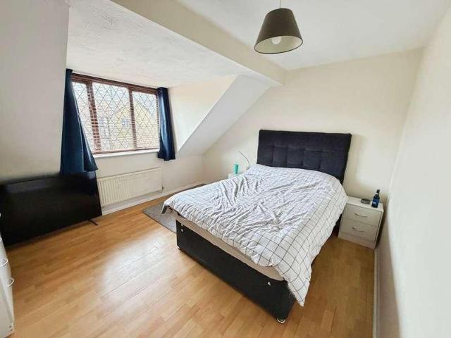 House for sale in Wootton Fields, Wootton
