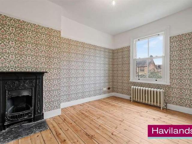 House for sale in Edmonton, Greater London