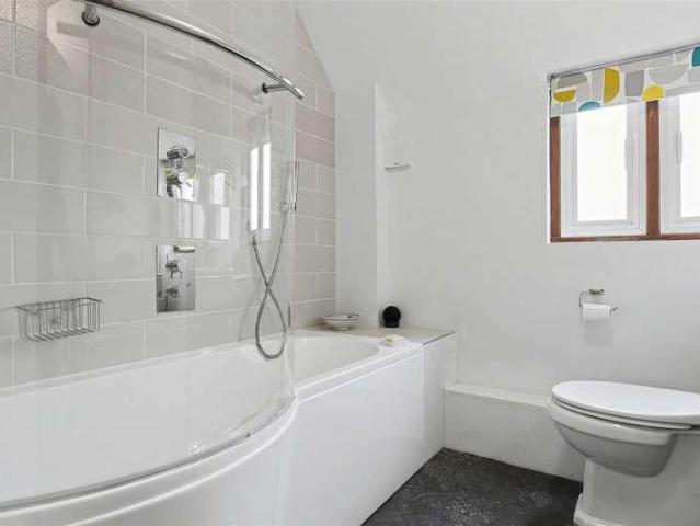 House for sale in Black Bourton, Oxfordshire