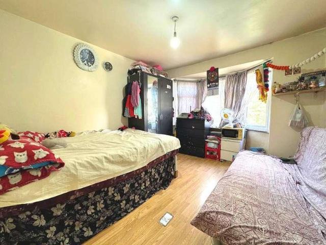 House for sale in Alperton, Greater London