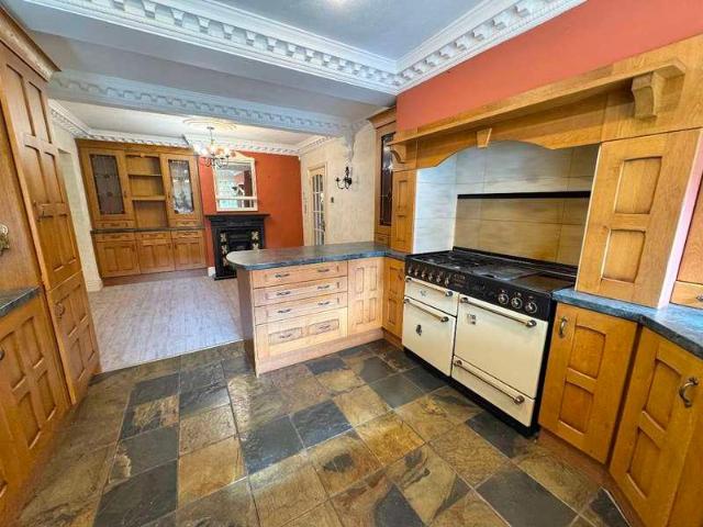 House for sale in Aspley Heath, Stratford-on-Avon