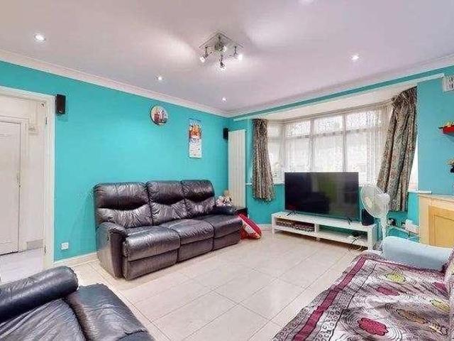 House for sale in Greater London