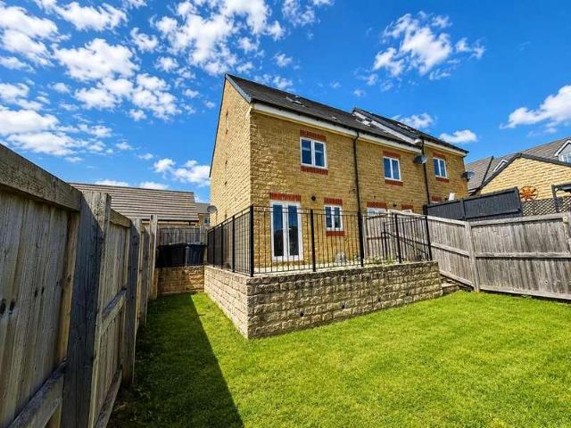House for sale in Idle, West Yorkshire