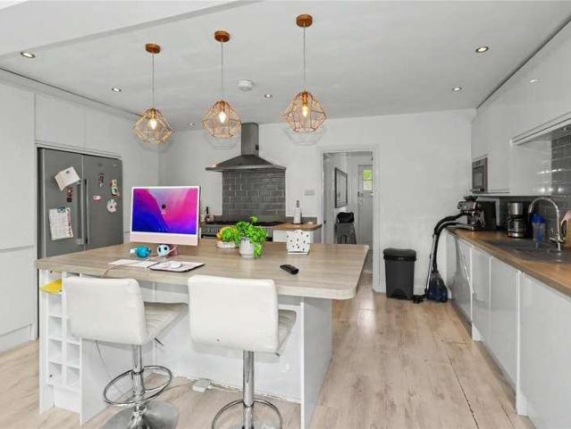 House for sale in Westfield, Woking