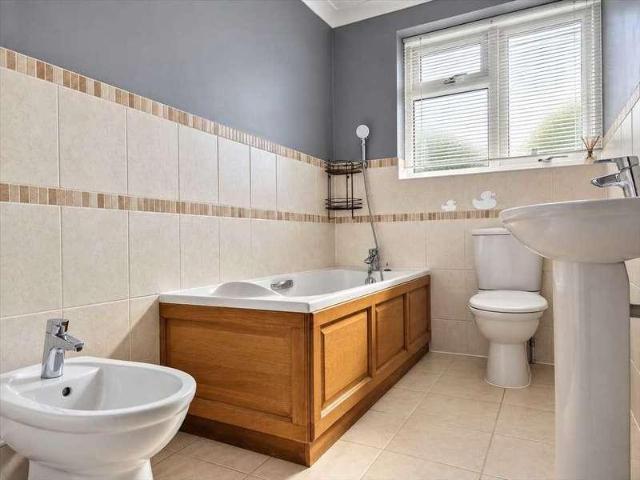 House for sale in Clacton-on-Sea, Tendring
