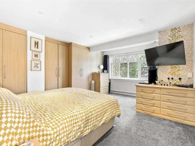 House for sale in Coopersale Street, Epping