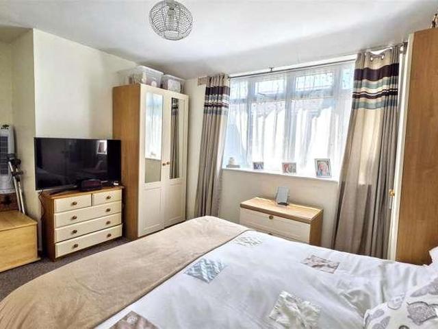 House for sale in Milford Haven, Wales