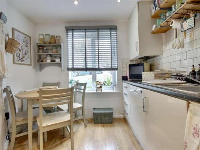 House for sale in Fareham, Wallington