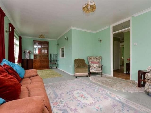 House for sale in Upper Walmer, Ash