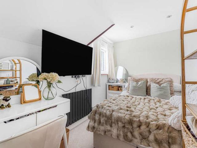 House for sale in Black Bourton, Oxfordshire