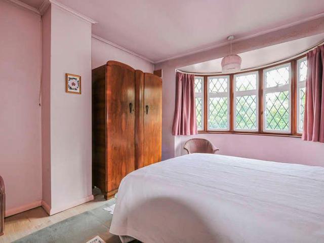 House for sale in Denham