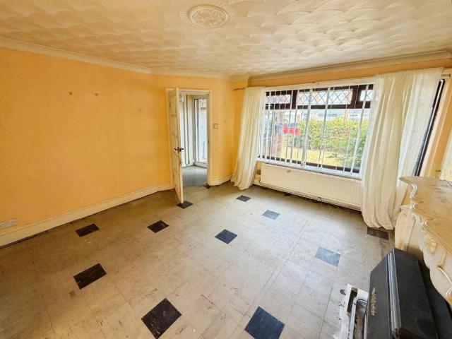 House for sale in Rossmore, Cheshire
