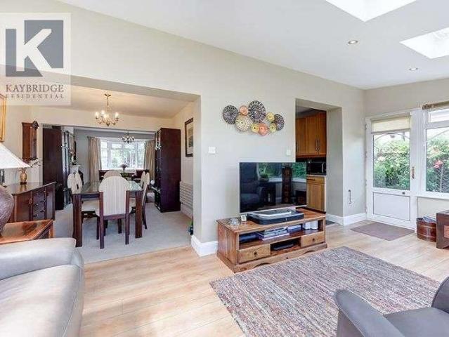 House for sale in Stoneleigh, Ewell