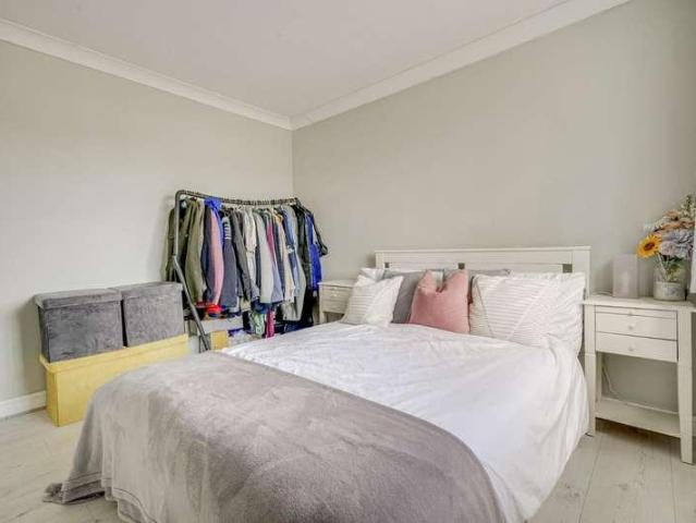 House for sale in Leighton-Linslade, Leighton Buzzard