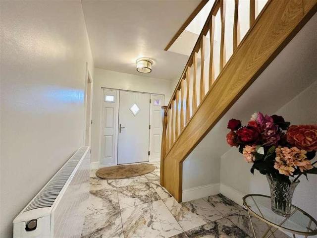 House for sale in Cawood, North Yorkshire