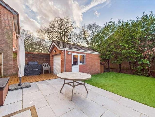 House for sale in Chavey Down