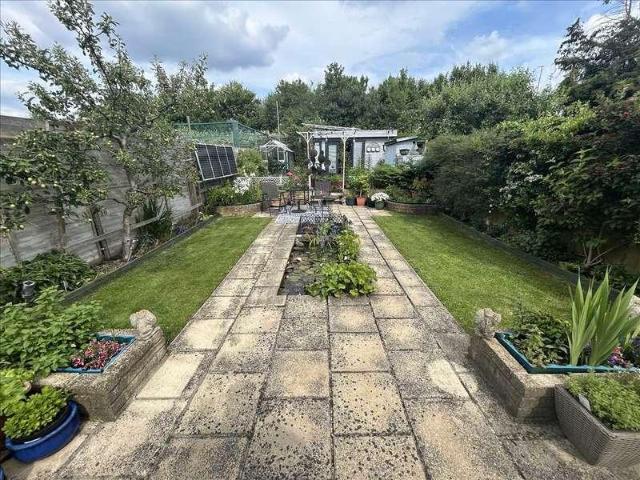 House for sale in Lower Halliford, Surrey