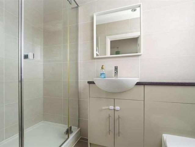 House for sale in Oad Street, Kent