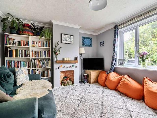 House for sale in Glastonbury, Somerset