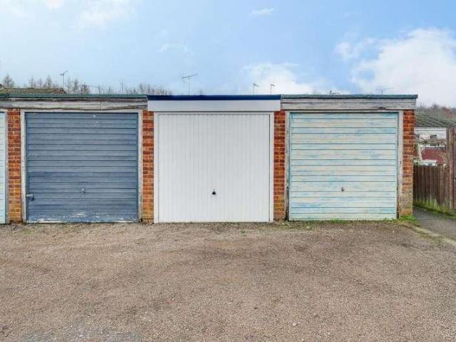 House for sale in Leighton-Linslade, Linslade