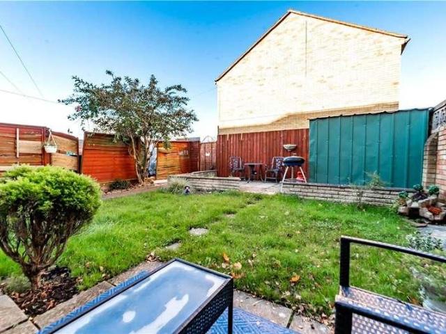 House for sale in Farnborough, Hampshire