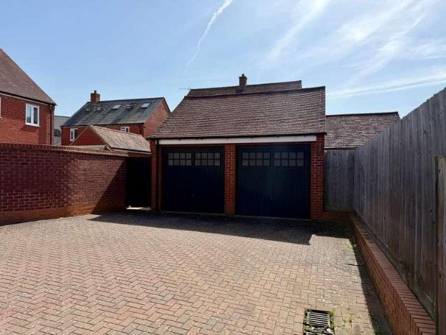 House for sale in Buckingham, Buckinghamshire