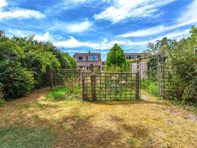 House for sale in Henley-on-Thames, Berrick Salome